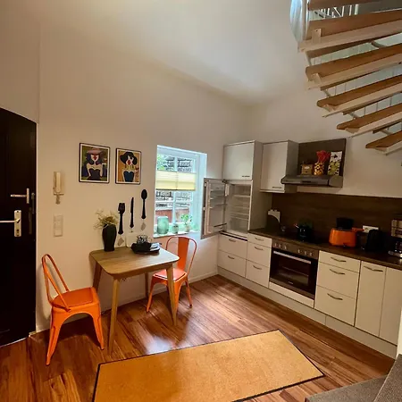 Frosch Apartment *